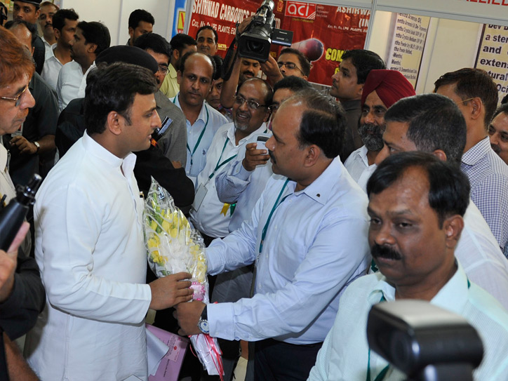 Honorable CM Akhilesh Yadav visits Kalco Stall